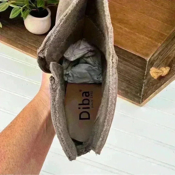 New (MSRP:$89) LEATHER DIBA Wood Wedge Heel Suede Slouch Style Booties - Sz 8.5 - Picture 11 of 15